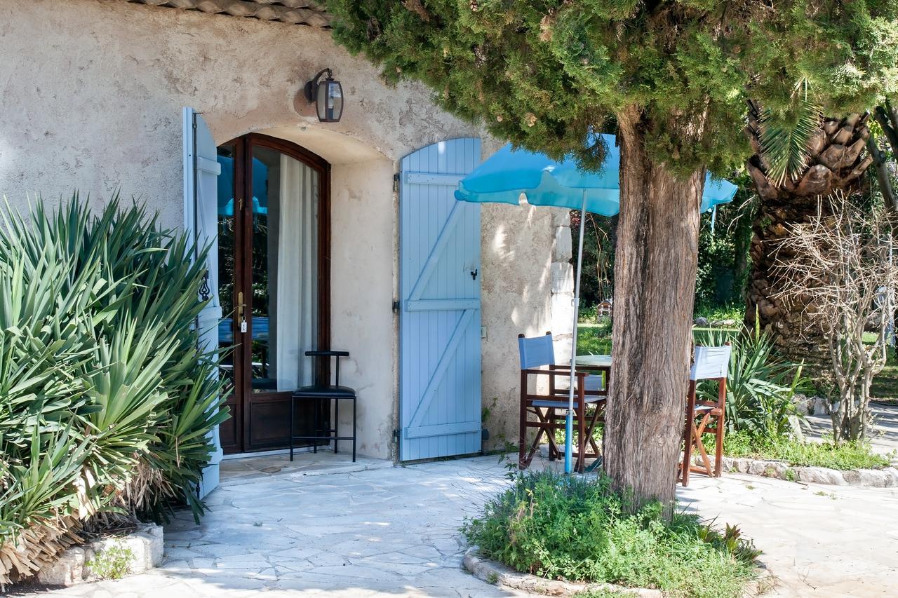 Le Mas Shabanou Roquefort-les-Pins Exterior photo