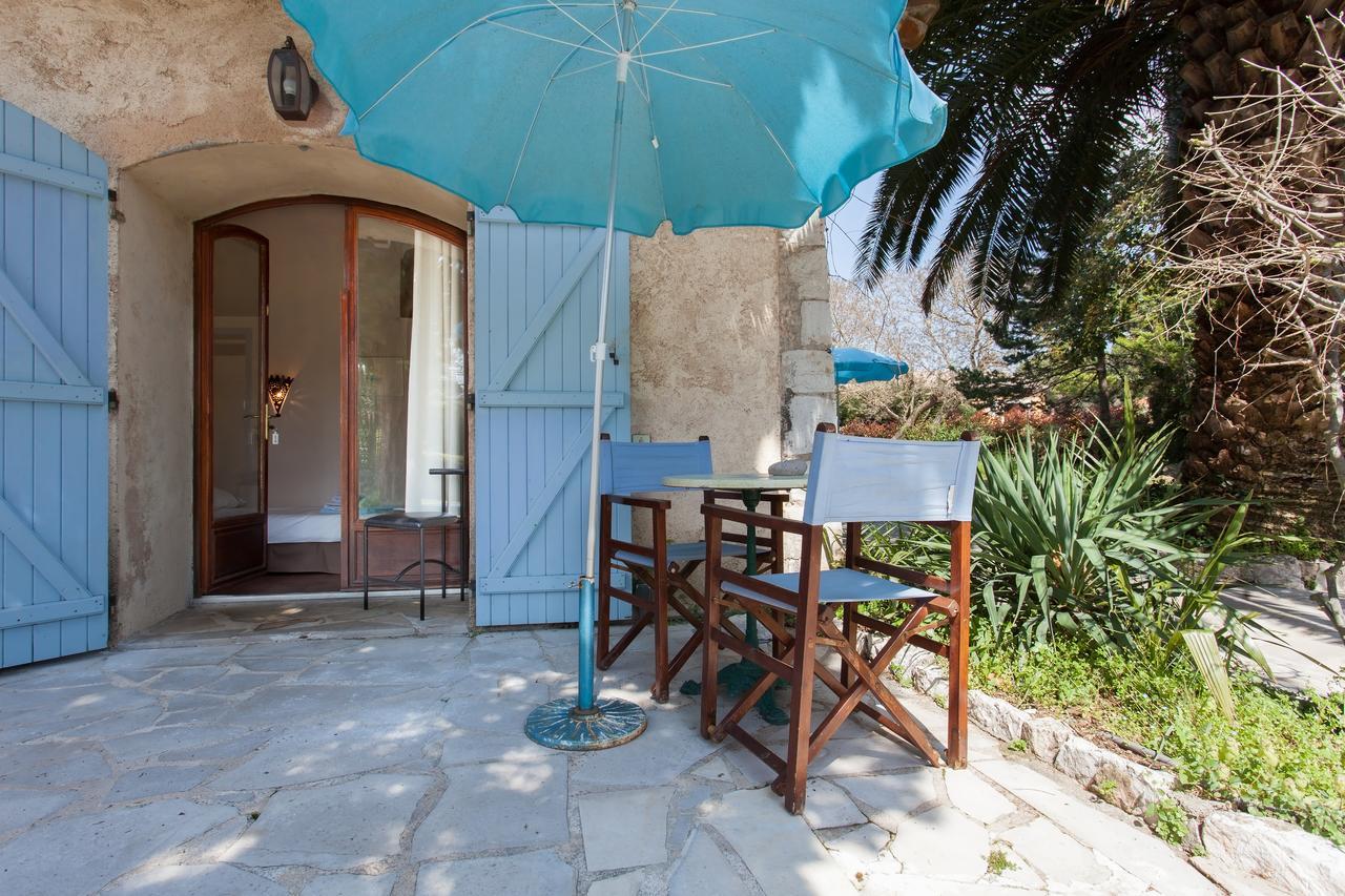 Le Mas Shabanou Roquefort-les-Pins Exterior photo